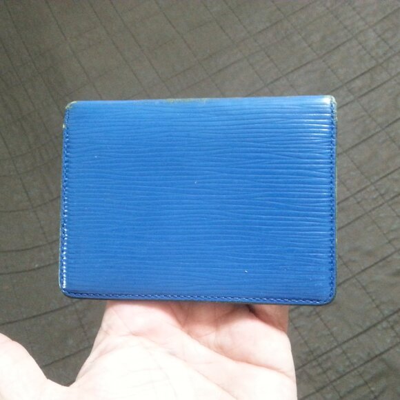Vintage LV Louis Vuitton  Epi Leather  ID Card Holder Bifold Blue Unisex - Picture 2 of 13